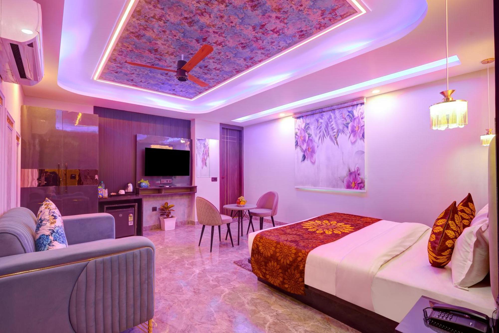 Hotel Armani Suites By Smart Group New Delhi Bagian luar foto