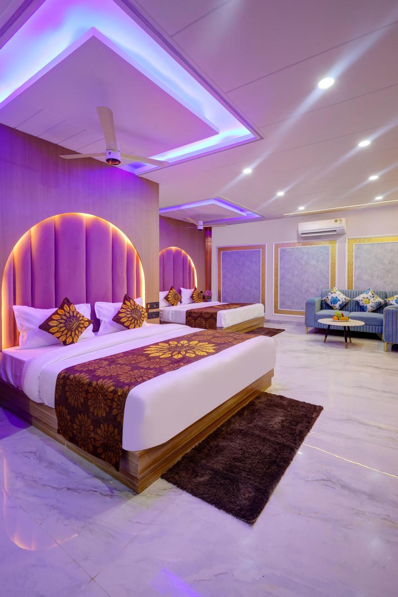 Hotel Armani Suites By Smart Group New Delhi Bagian luar foto