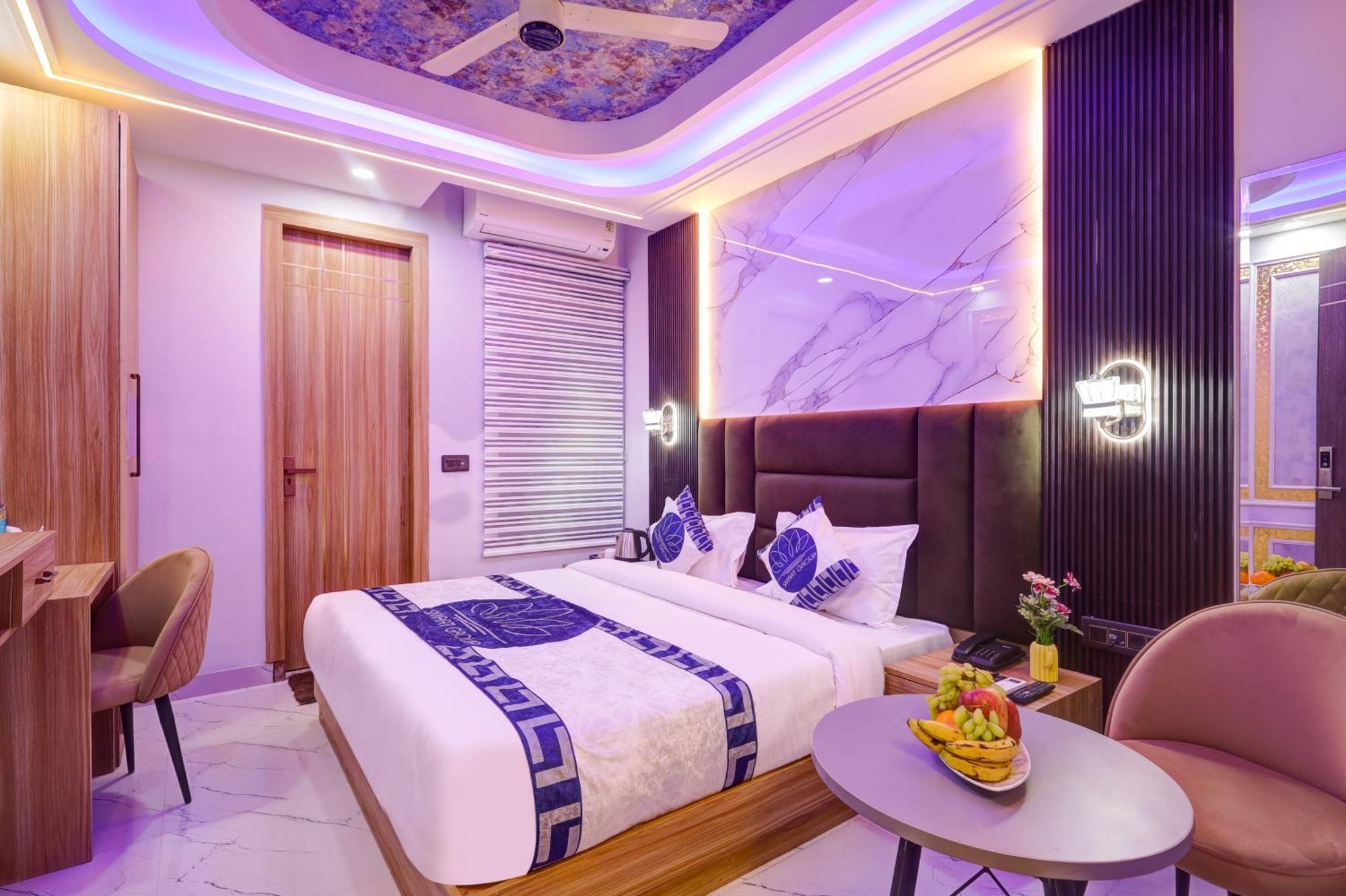 Hotel Armani Suites By Smart Group New Delhi Bagian luar foto
